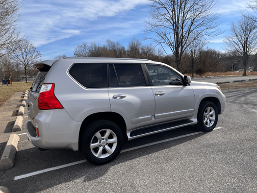 Photo 5 of 12 of 2010 Lexus GX 460 Premium